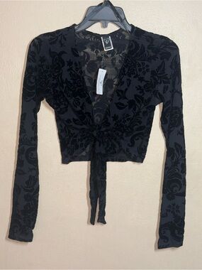 NWT Windsor Store Black Velvet Floral Burnout Tie-Front LS Crop Top